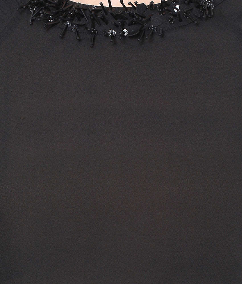 PORSORTE Raglan top with front hand work - www.porsorte.in