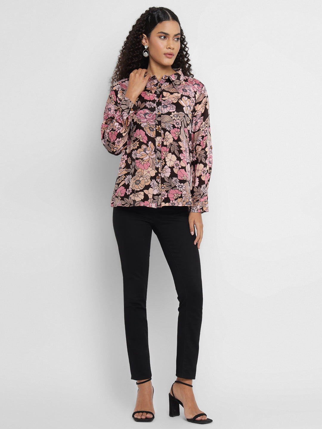 Porsorte Women’s Pink  Floral Printed Shantoon Full Sleeves, Button-Down Shirt