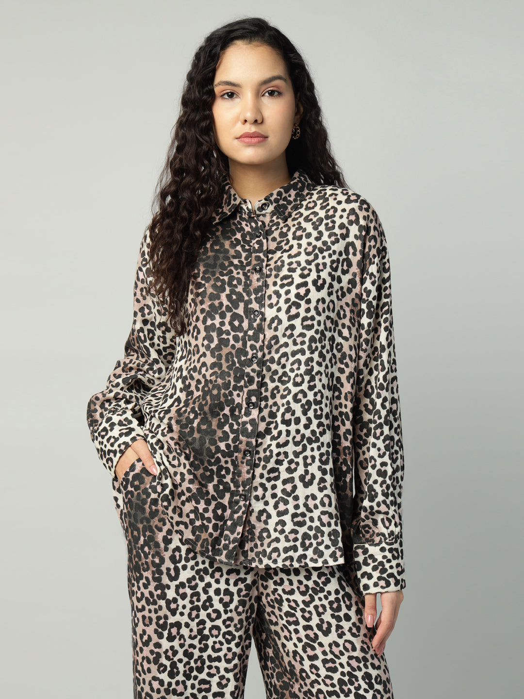 Porsorte Womens Cotton Double Gauze Cheetah Print Button Down Shirt