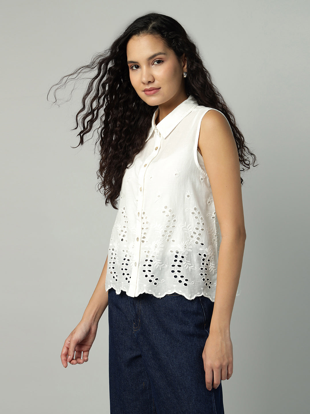 Porsorte Womens Cotton White Solid Sciffli Button Down Sleeveless Shirt