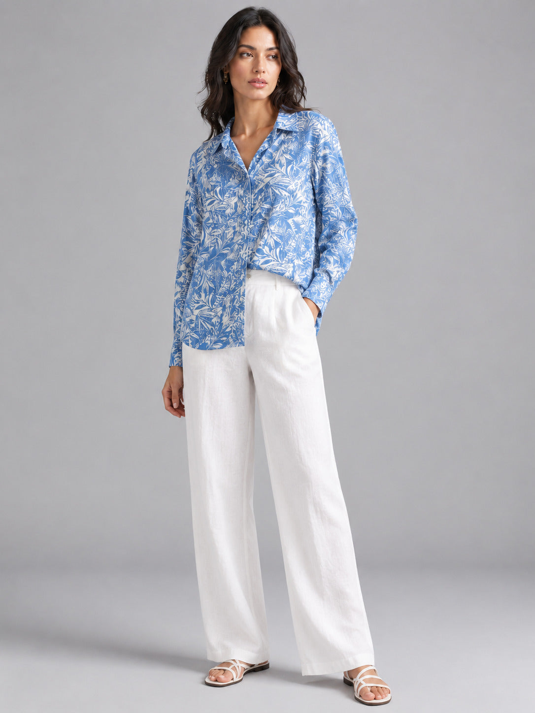 Porsorte Women Blue Abstract Floral Printed Regular Fit Shirt
