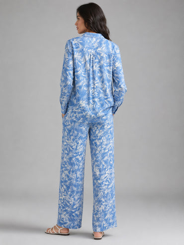 Porsorte Women Blue Abstract Floral Printed Straight Fit Pants