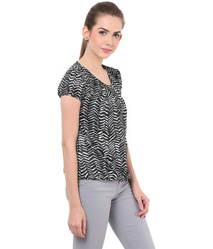 PORSORTE Pleated top in zig-zag print - www.porsorte.in